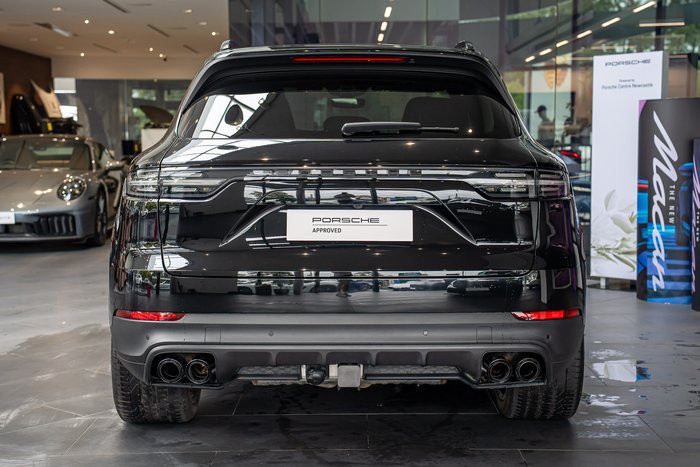 2022 Porsche Cayenne Platinum Edition