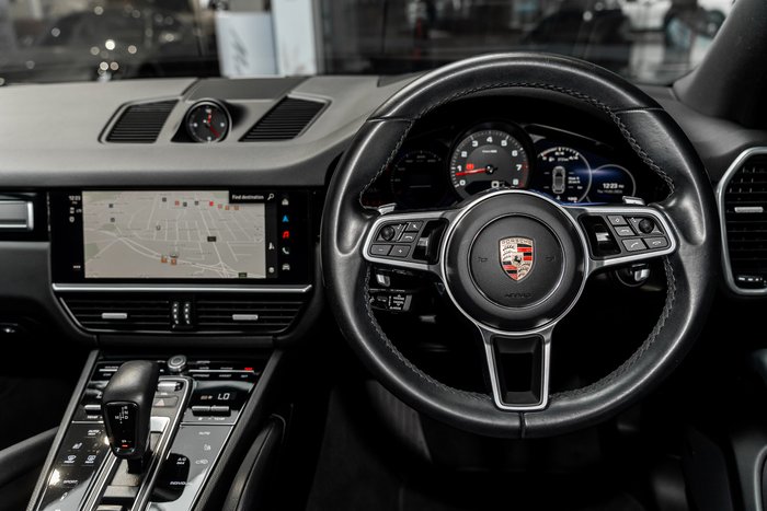 2022 Porsche Cayenne Platinum Edition