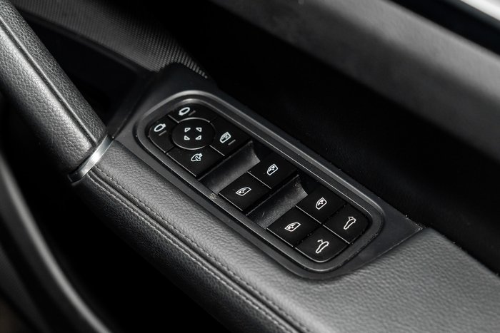 2022 Porsche Cayenne Platinum Edition
