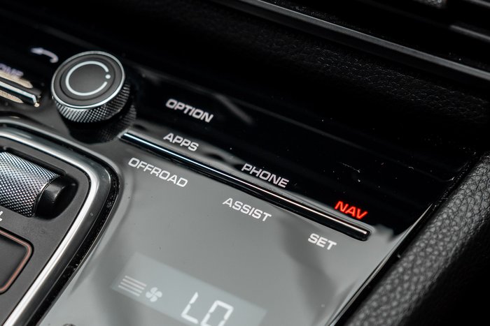 2022 Porsche Cayenne Platinum Edition