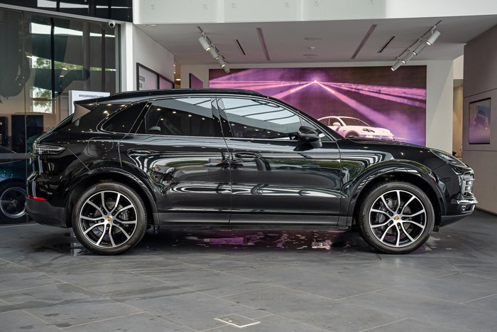 2022 Porsche Cayenne Platinum Edition