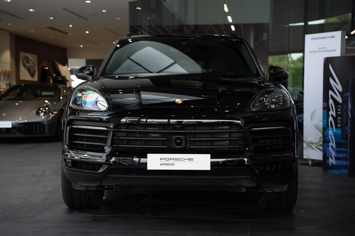 2022 Porsche Cayenne Platinum Edition