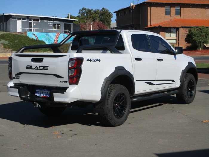 2025 Isuzu D-MAX BLADE MY25.5 White
