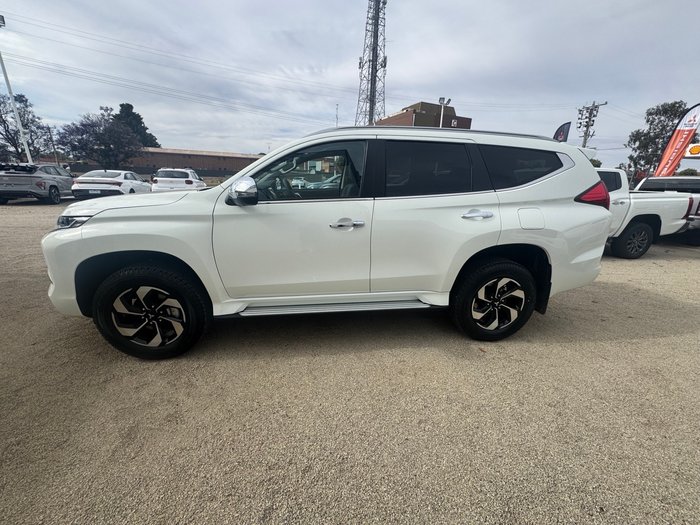 2024 MITSUBISHI Pajero Sport GLS