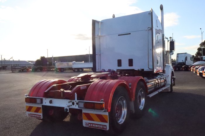2025 KENWORTH T Series T620SAR T18 White