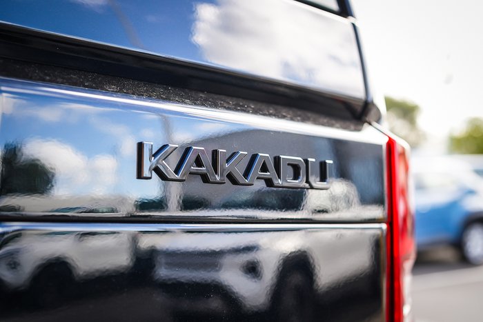 2025 Toyota PRADO Kakadu
