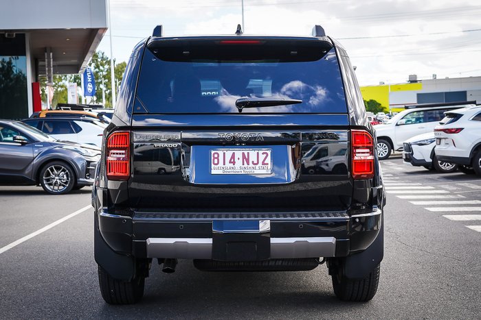 2025 Toyota PRADO Kakadu