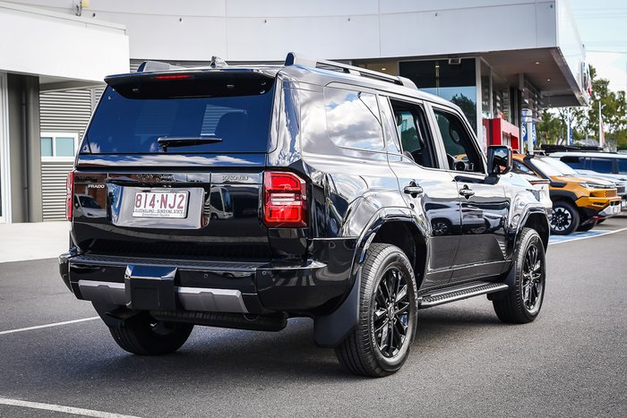 2025 Toyota PRADO Kakadu