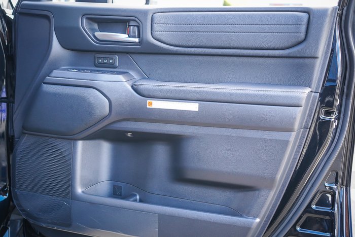 2025 Toyota PRADO Kakadu