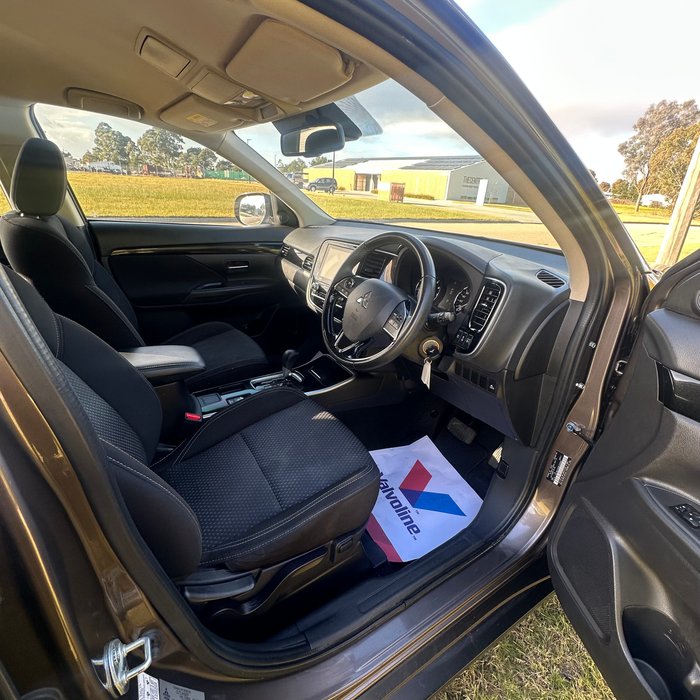 2019 Mitsubishi Outlander ES