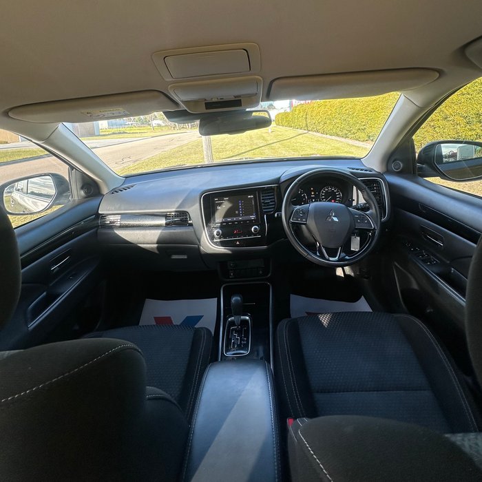 2019 Mitsubishi Outlander ES