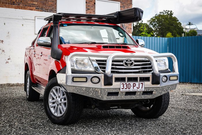 2013 Toyota HILUX SR5