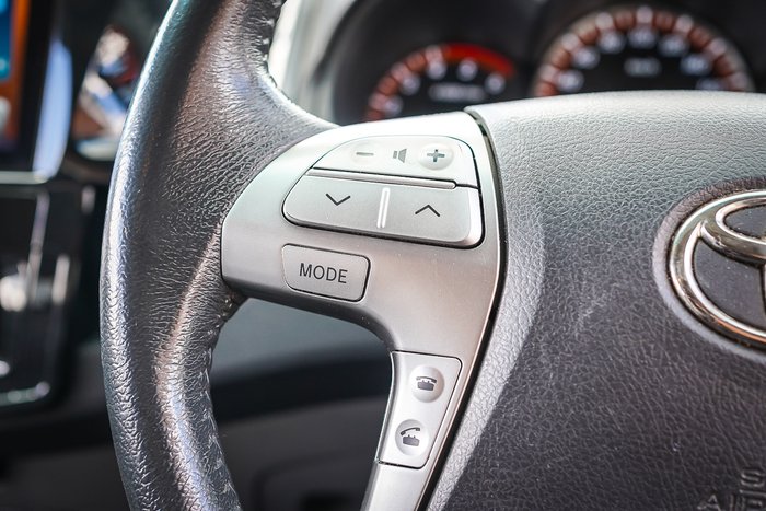 2013 Toyota HILUX SR5