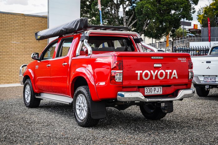 2013 Toyota HILUX SR5