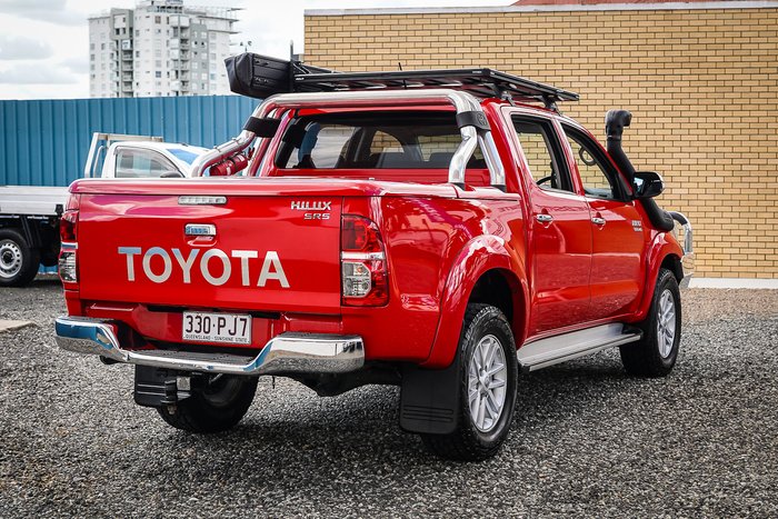 2013 Toyota HILUX SR5