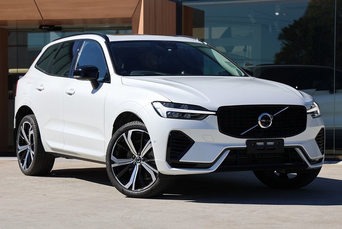 2023 Volvo XC60 Recharge Ultimate T8 Plug-In Hybrid