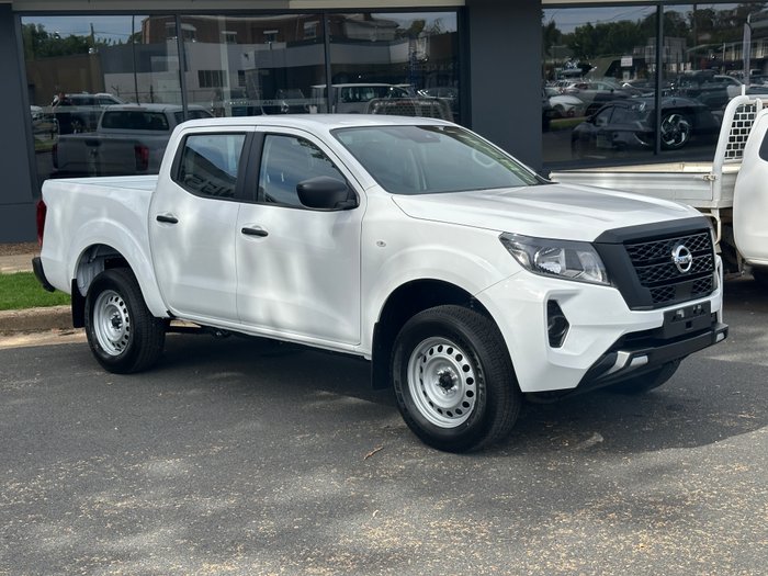 2025 NISSAN NP300 NAVARA SL