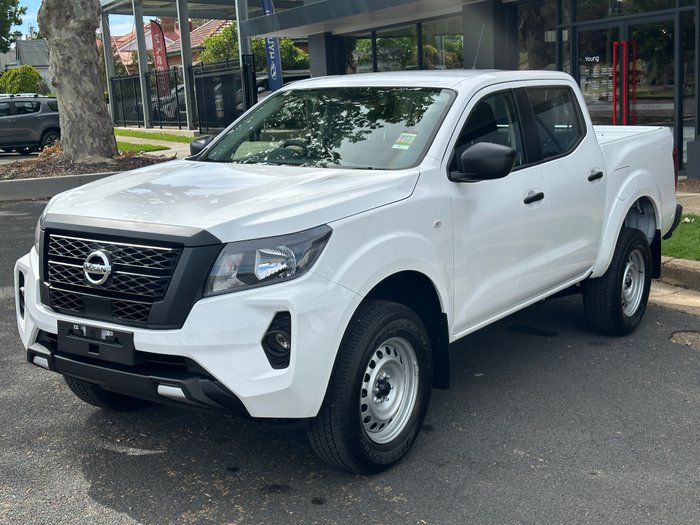 2025 NISSAN NP300 NAVARA SL