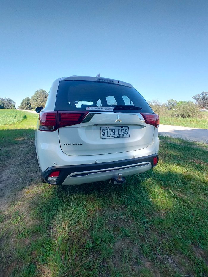 2020 Mitsubishi Outlander ES