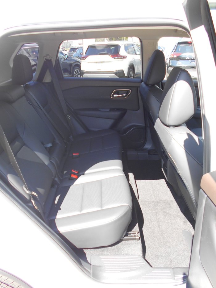 2025 Nissan X-TRAIL ST-L e-POWER