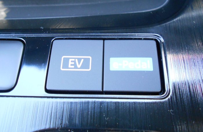 2025 Nissan X-TRAIL ST-L e-POWER