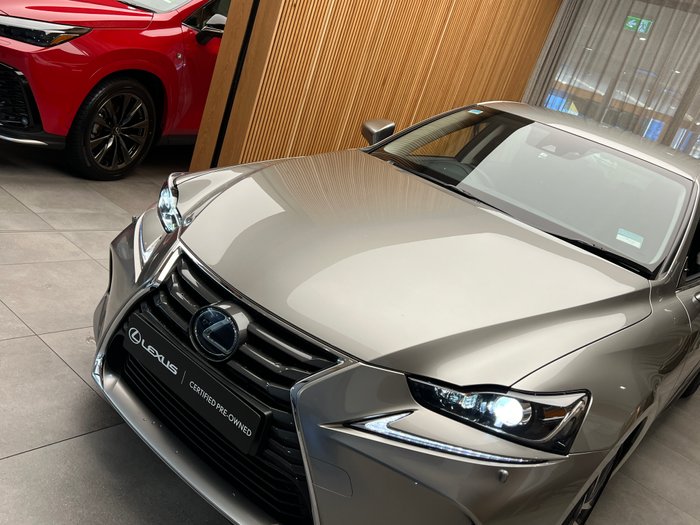 2018 Lexus IS300h Luxury 2.5L Hybrid Auto CVT Sedan