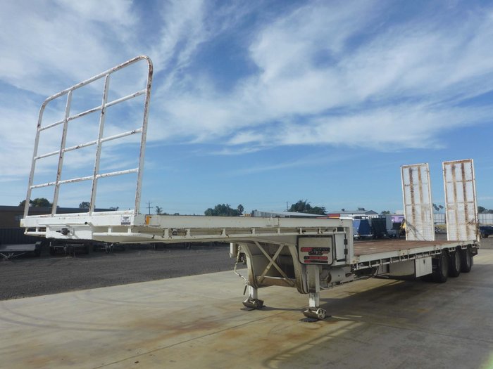 2007 JTB Dropdeck with Ramps