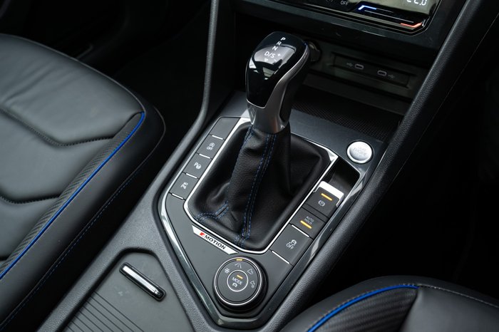 2022 Volkswagen Tiguan R