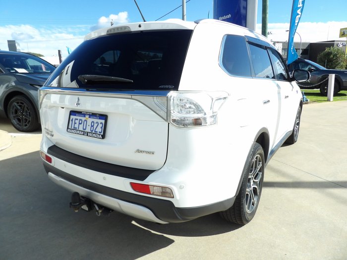 2014 Mitsubishi Outlander PHEV Aspire