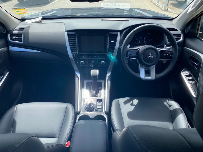 2024 MITSUBISHI Pajero Sport GLS