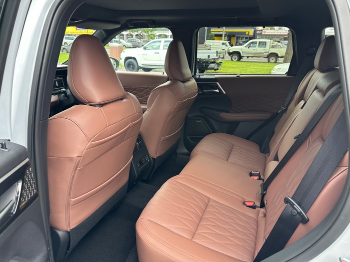 2025 Mitsubishi Outlander Exceed Tourer