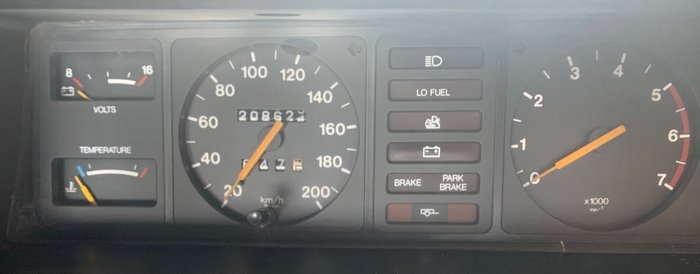 1982 HOLDEN COMMODORE VH      SLE SLE BLUE