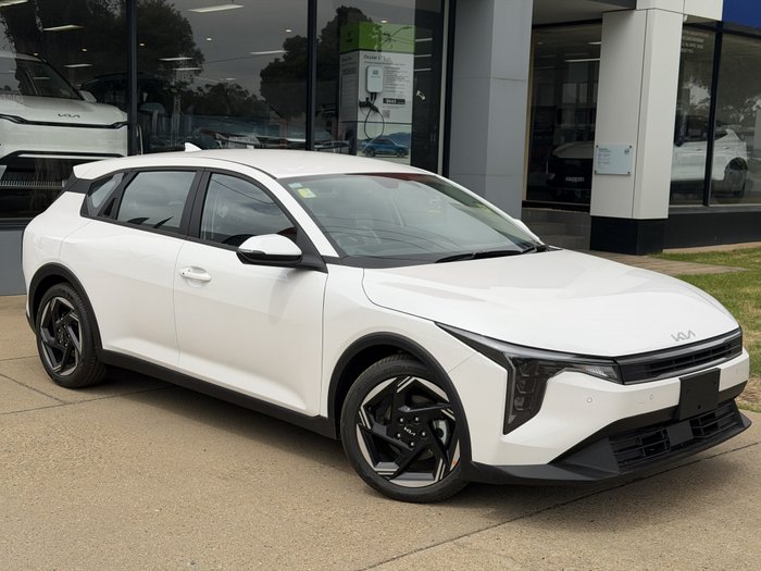 2026 Kia K4