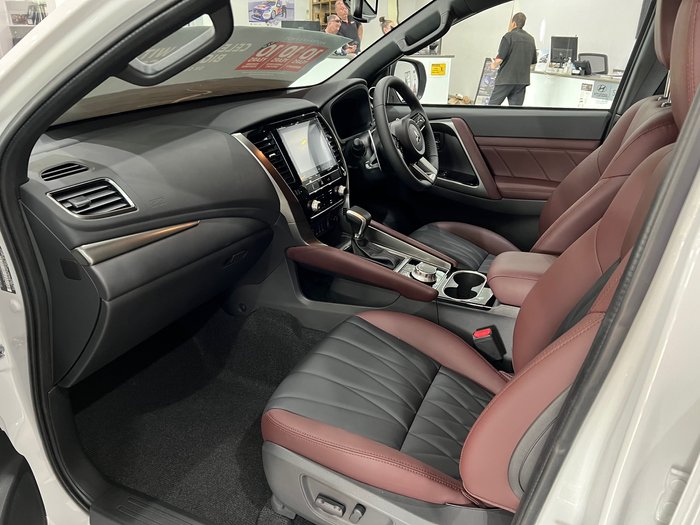 2025 MITSUBISHI PAJERO SPORT GSR