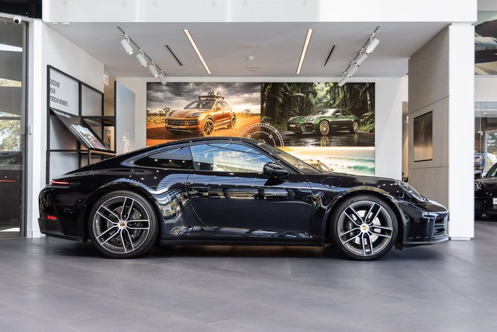 2024 Porsche 911 Carrera