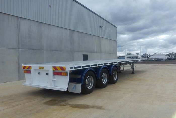 2001 Maxitrans 22 Pallet Flat Top