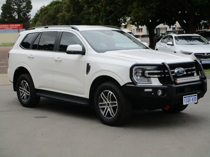 2025 Ford Everest Trend MY25.25 White