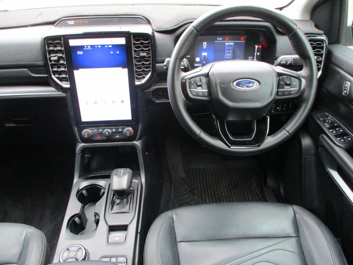 2025 Ford Everest Trend MY25.25 White