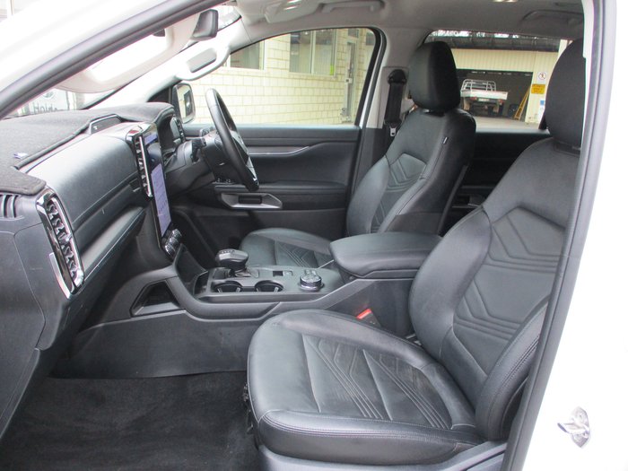 2025 Ford Everest Trend MY25.25 White