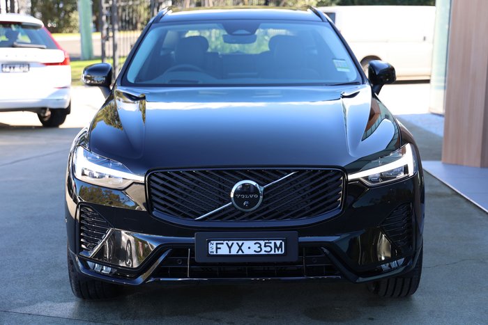 2026 Volvo XC60 Ultra B5 Dark