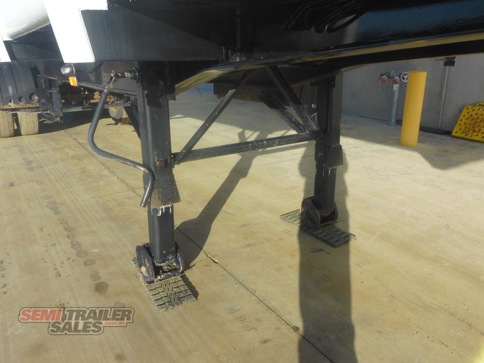 2007 Vawdrey Compactor Trailer