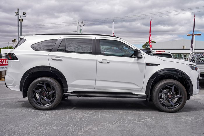 2025 Isuzu MU-X X-TERRAIN