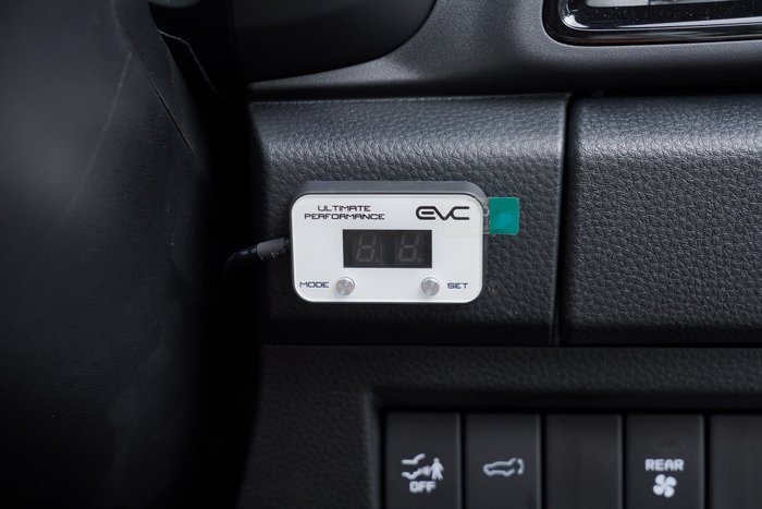 2025 Isuzu MU-X X-TERRAIN