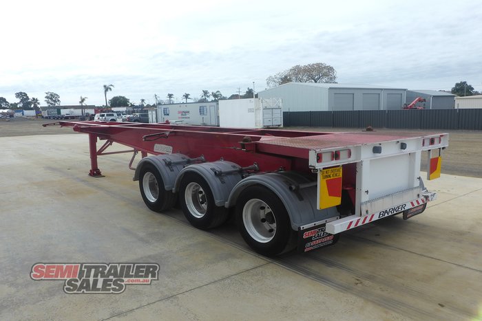 2017 Barker 40FT Skel