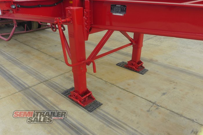 2017 Barker 40FT Skel