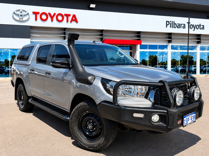 2019 Toyota Hilux SR