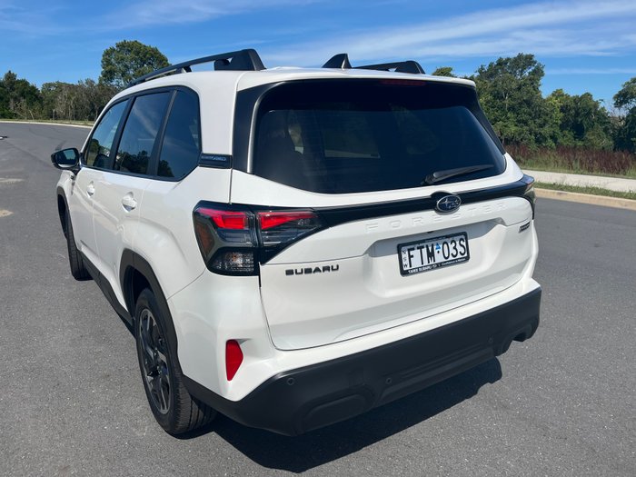 2025 SUBARU FORESTER