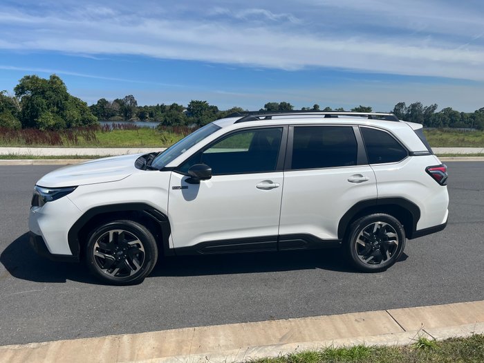 2025 SUBARU FORESTER