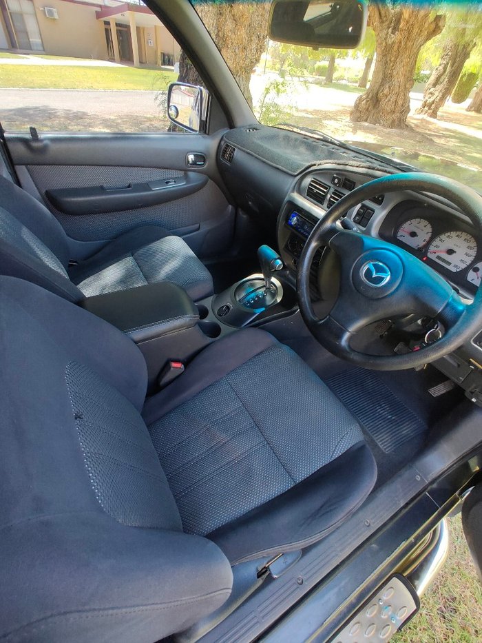 2006 Mazda Bravo SDX Bravo Plus