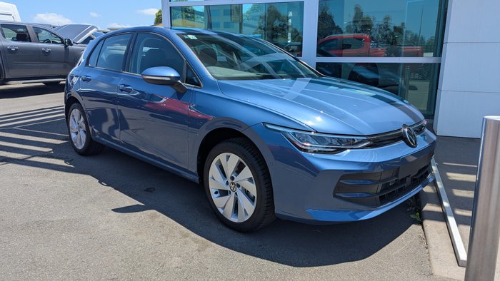 2025 VOLKSWAGEN Golf LIFE